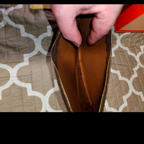 Louis Vuitton Pochette Accessoires DATE STAMPED VI0061 - Picture 11 of 12
